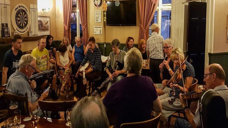 bicton folk night